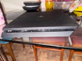 PS4 (PlayStation 4 slim)precio negociable