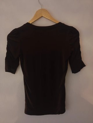 Top marrón 3/4 con lazo beige