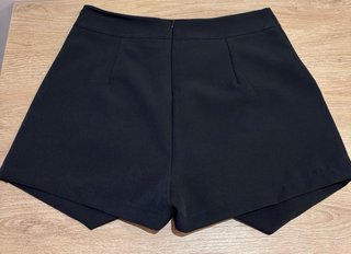 Pantaloncini neri