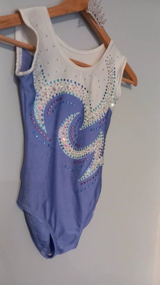 Body ginnastica lavanda con strass