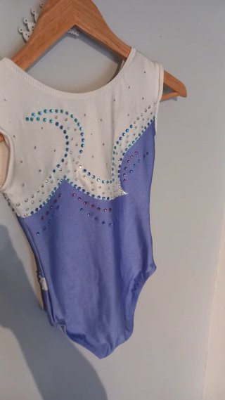 Body ginnastica lavanda con strass