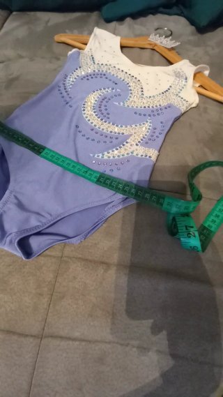 Body ginnastica lavanda con strass