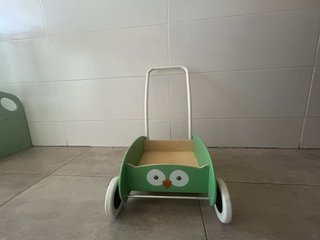 Andador UPPSTA para  bebe IKEA
