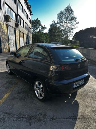 SEAT IBIZA