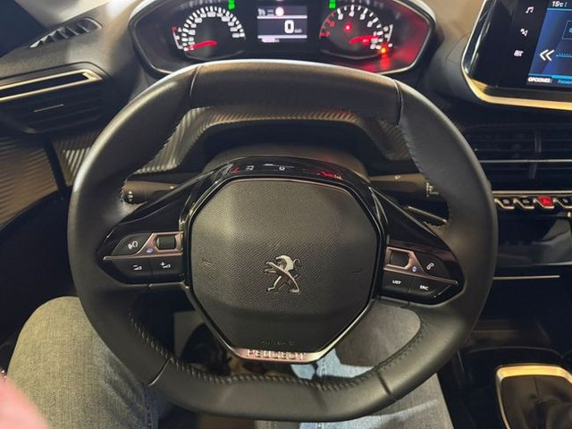 Peugeot 208 BlueHDi 73kW (100CV) Allure