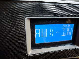 Altavoz con Radio Negro/Plateado