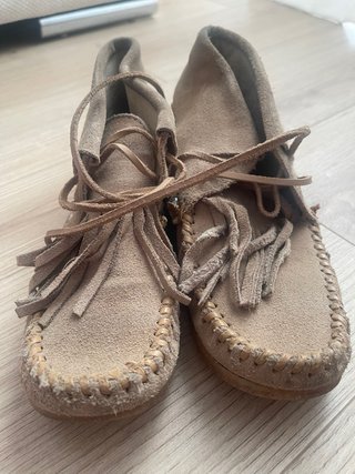 Botines ante con flecos