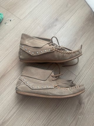 Botines ante con flecos