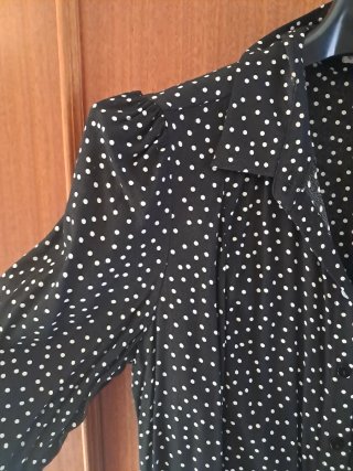 Vestido camisero de lunares