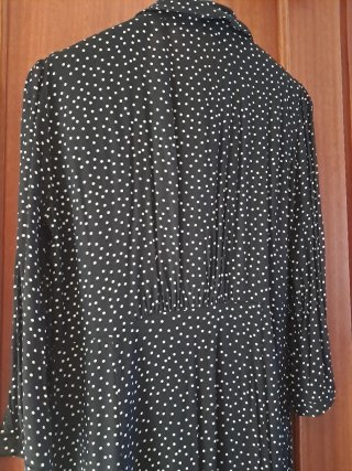 Vestido camisero de lunares