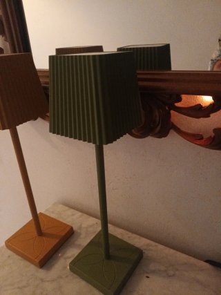 Lámparas LED Recargables (Naranja y Verde)