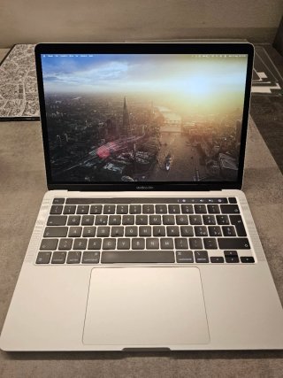 MacBook Pro 13 M1 Touch Bar