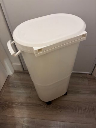 Cubo reciclaje Clarsen con ruedas