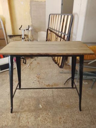 Mesa de madera maciza