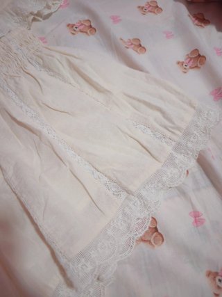 Conjunto beige crema pastel de Zara