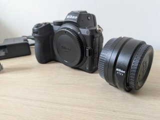Cámara Nikon Z5 + Adaptador FTZ II