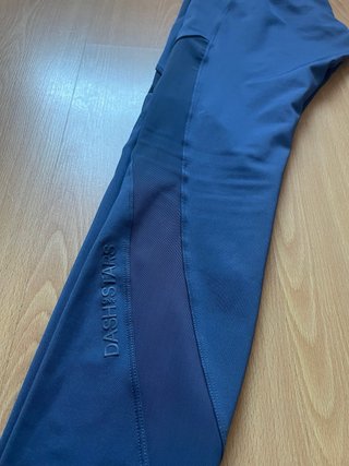 Mallas deportivas azules y grises