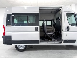Peugeot Boxer Combi L2H2 9 plazas 140cv