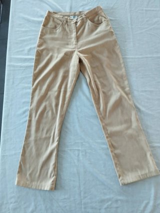 Lote Ropa Mujer: Chaqueta, Tops y Pantalones
