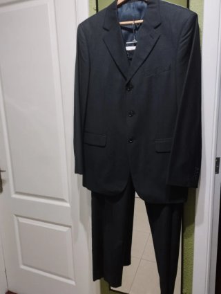 Traje de caballero azul marino