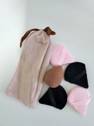 Set de brochas de maquillaje y esponjas