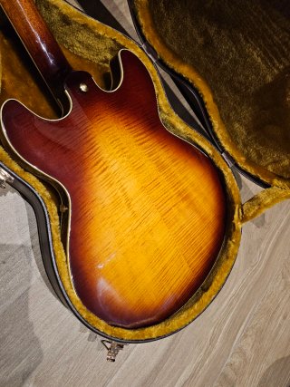 Yamaha SA2200 Guitarra Eléctrica
