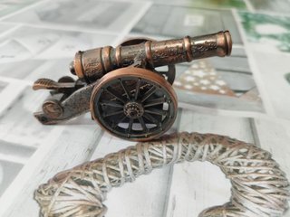 Miniatura cañón decorativo