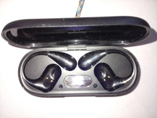 Caja de carga auriculares Bluetooth DH4