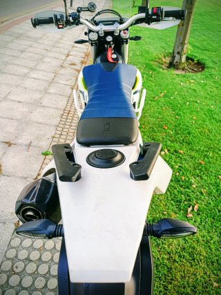 Husqvarna 701 Enduro