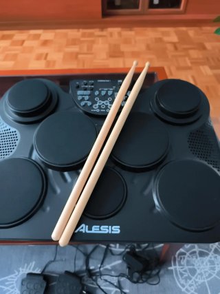 Batería Electrónica Alesis CompactKit 7