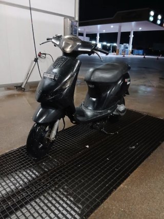 Moto Scooter 49cc Automática Negra