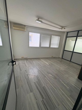 Local comercial en venta en Can Roca-Muntanyeta en Castelldefels