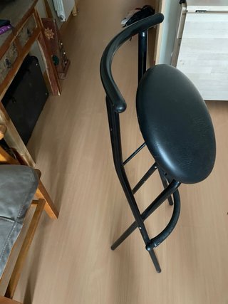 Banqueta alta negra para barra o cocina