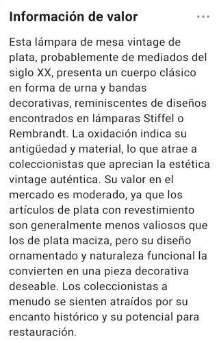 Lámpara de mesa antigua de metal bañado en plata.