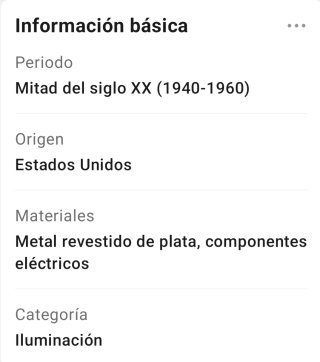 Lámpara de mesa antigua de metal bañado en plata.