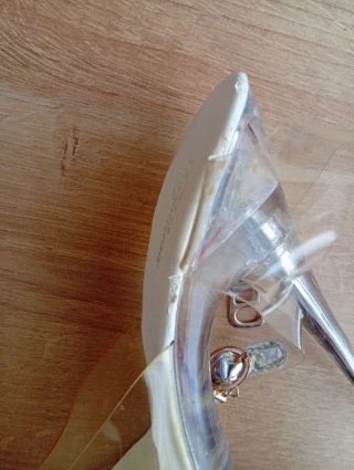Zapatos de tacón transparentes