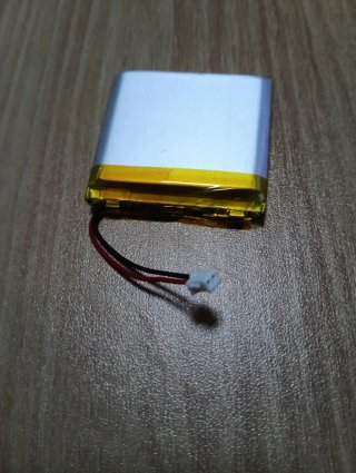 Pila recargable 3.7V 2000mAh