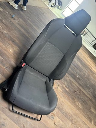 Asientos Toyota Corolla E21 con Airbag