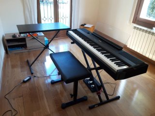 Piano Yamaha P-525 Portátil