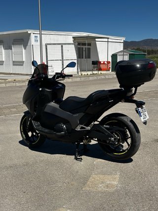 Honda Integra 750
