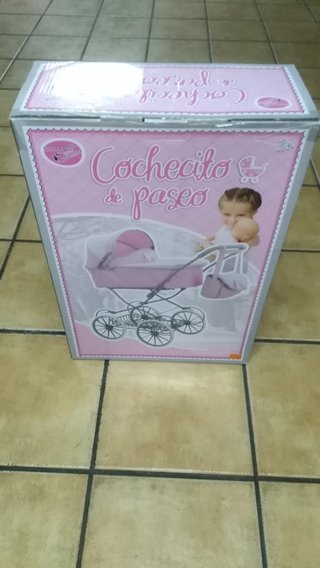 Cochecito de juguete para muñecas
