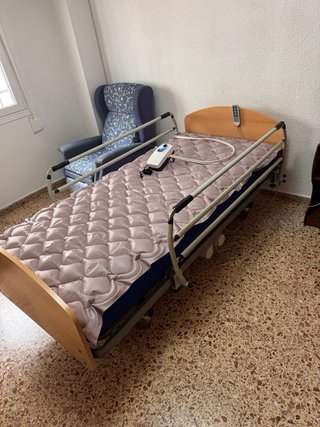 Cama articulada eléctrica con colchón