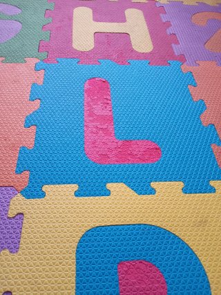Alfombra puzzle infantil letras y números