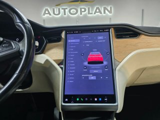 Tesla Model X 2019