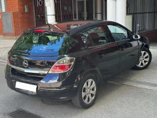 Opel Astra 2007