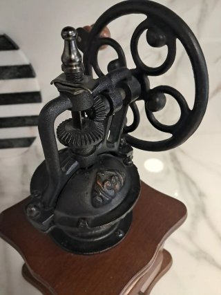 Réplica Molinillo Café Antiguo