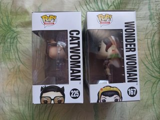 Funko Pop Catwoman y Wonder Woman Chase