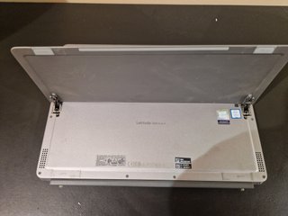 Dell Latitude 7200 2-in-1 i5-8265U 8GB