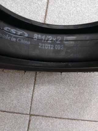 Neumático Patinete Eléctrico Negro