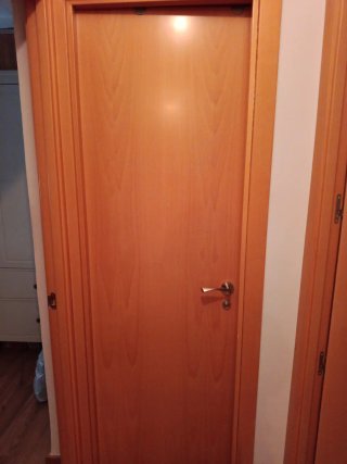 Puerta interior madera